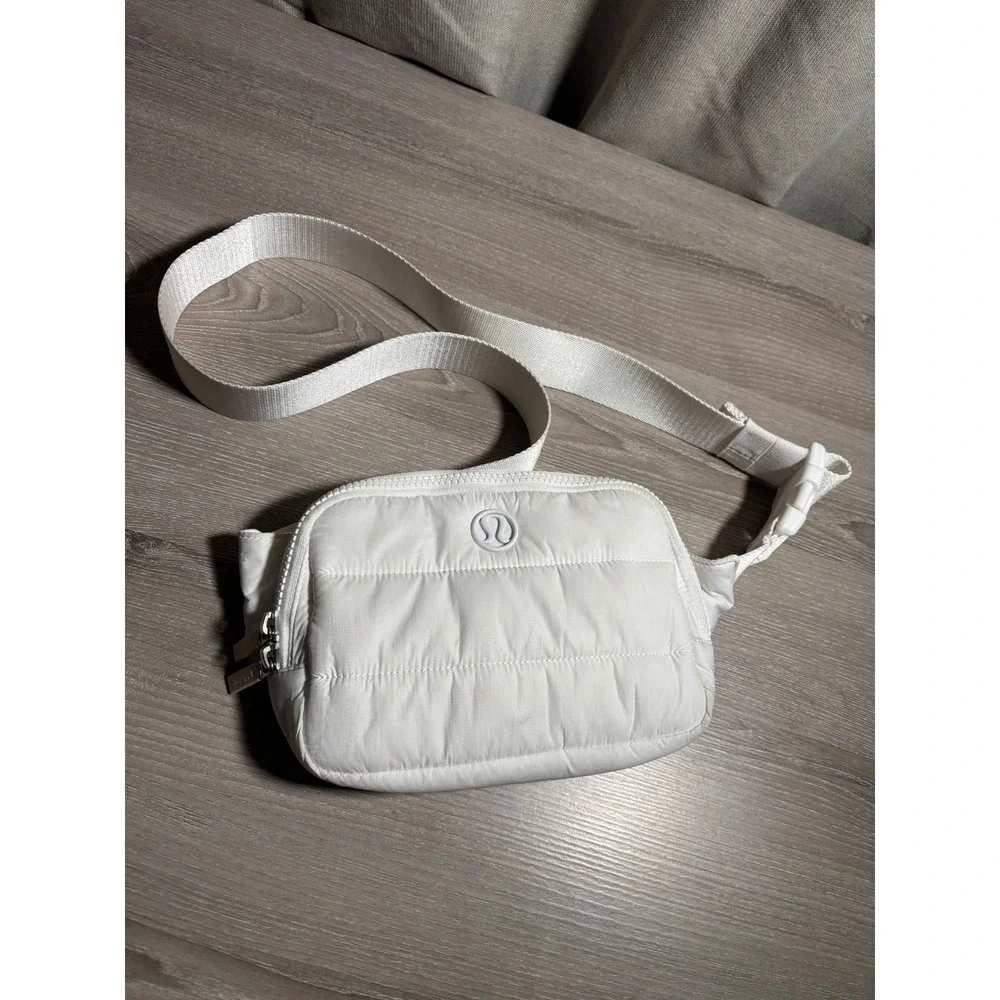 Lululemon Everywhere Belt Bag White Quilted Puffer‎ Nylon Crossbody Waist Active
